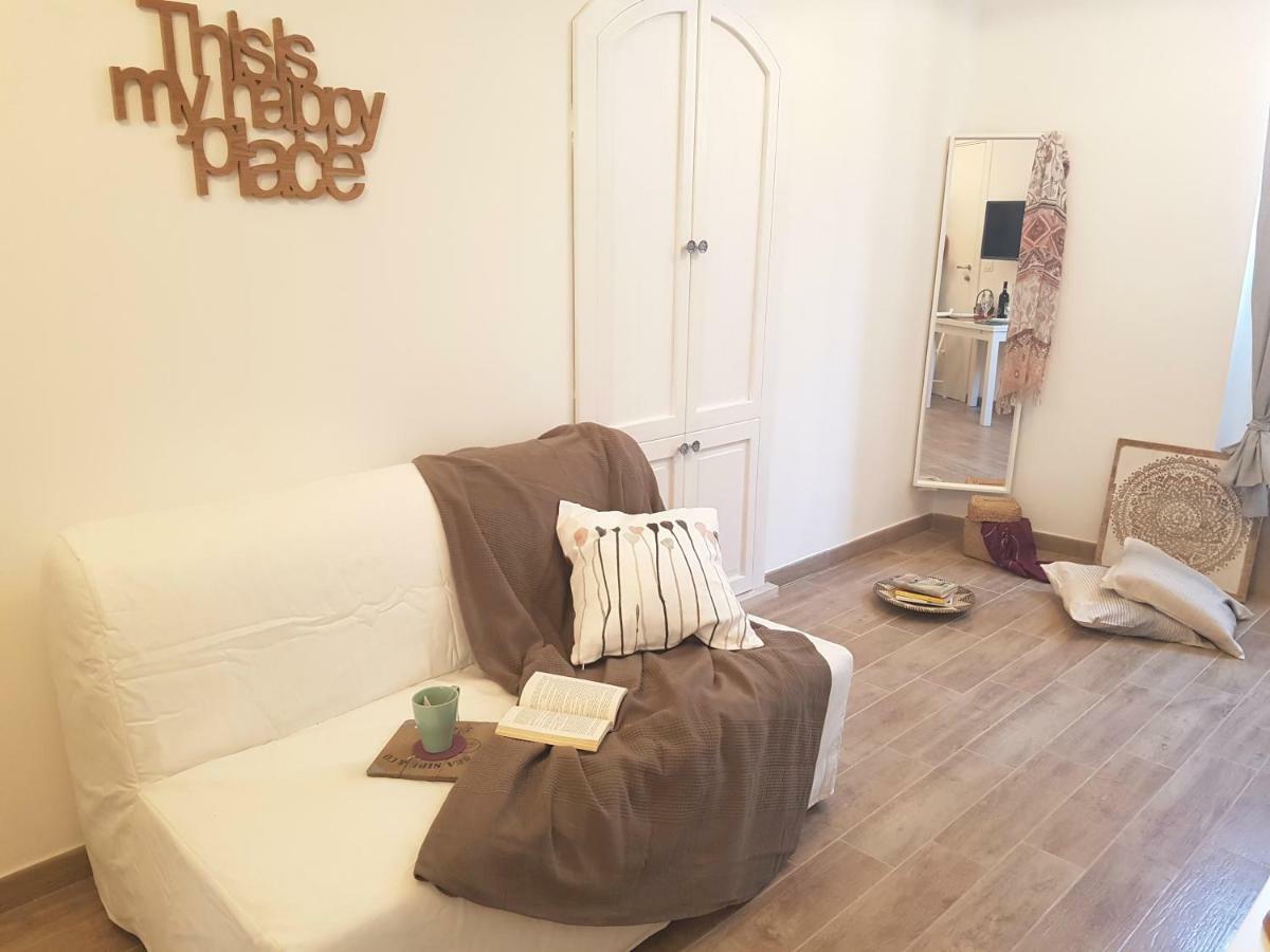 Enjoy Bari Apartments - Palazzo Del Lauro ภายนอก รูปภาพ